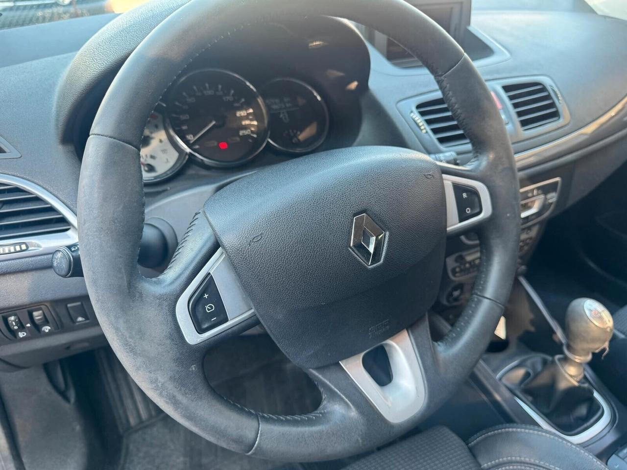 Renault Megane Coupé 2011 1.5 Diesel GT Line CINGHIA FATTA