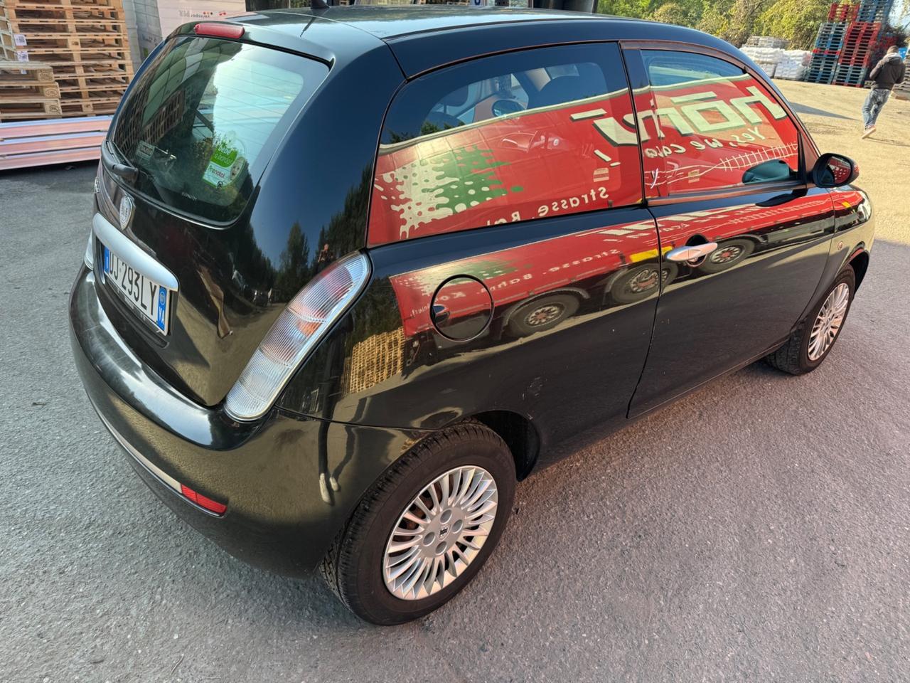 Lancia Ypsilon 1.2 Argento NEOPATENTATI 88.000km