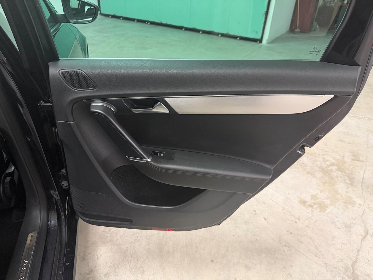 Volkswagen Passat 2.0 TDI DSG High