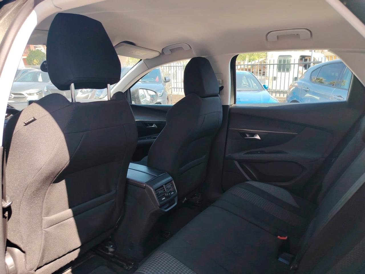 Peugeot 3008 BlueHDi 130 S&S Active
