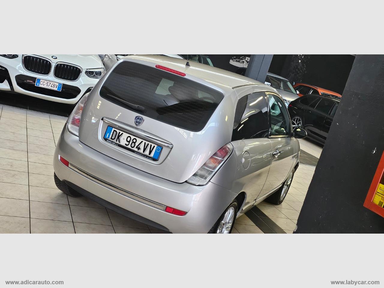 LANCIA Ypsilon 1.4 16V Oro Bianco