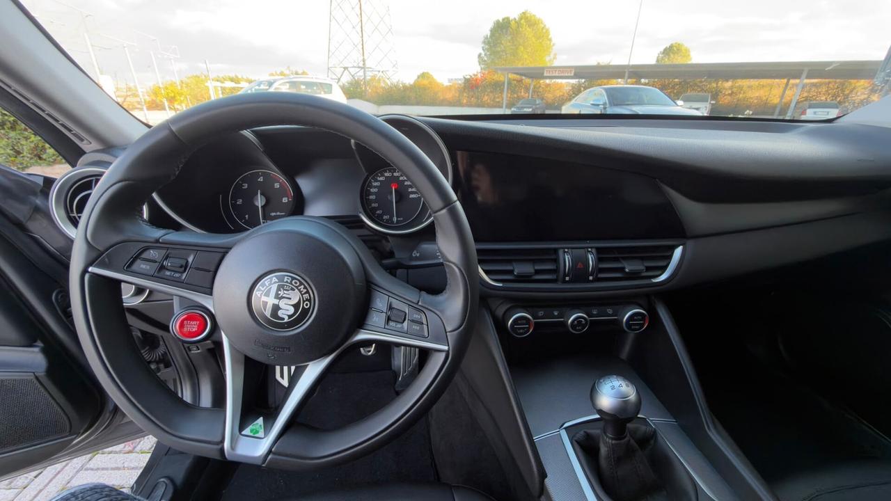 Alfa Romeo Giulia 2.2 Turbodiesel 190 CV MANUALE 6MT Super