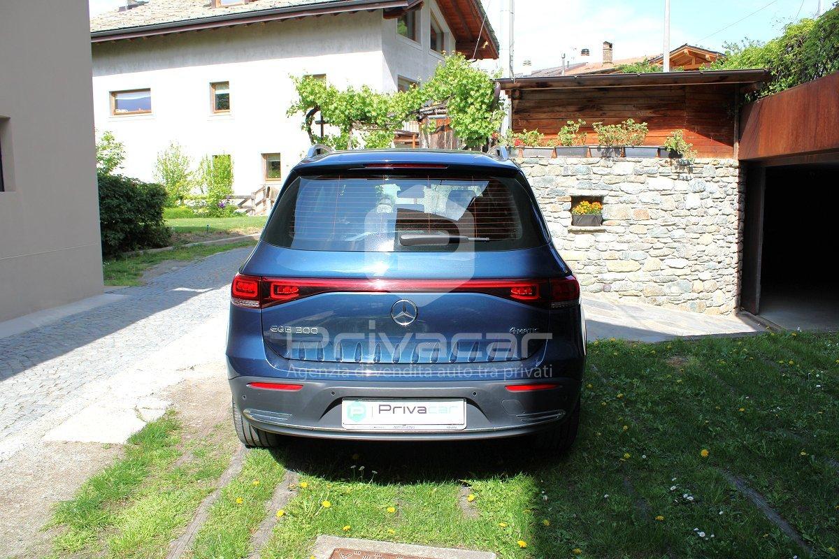 MERCEDES EQB 300 4Matic Sport Plus