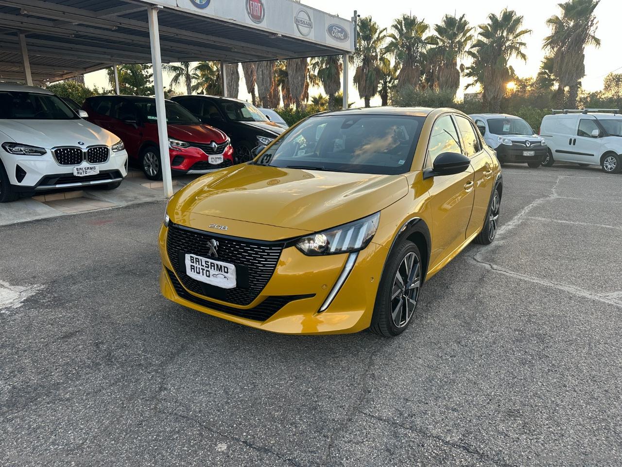 PEUGEOT 208 GT Line PANORAMA