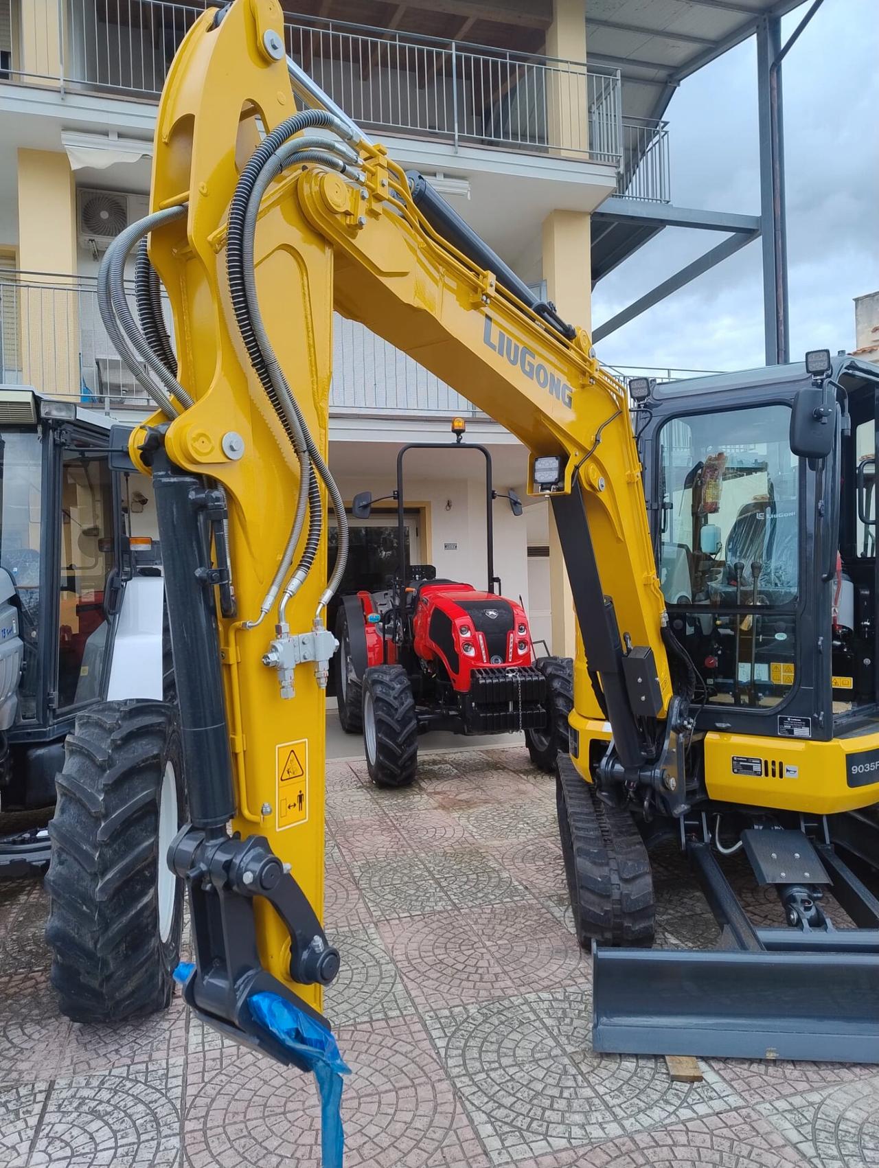 Escavatore Nuovo LiuGong 9035F (39 Quintali)