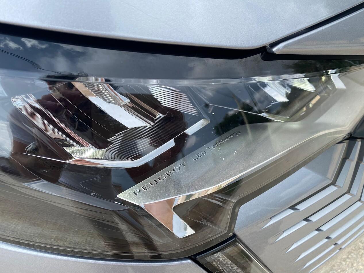 Peugeot 3008 II 1.5 bluehdi Active Business s&s 130cv eat8