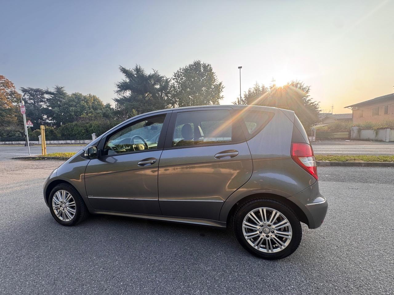 Mercedes-benz A 150 BlueEFFICIENCY Coupé Avantgarde