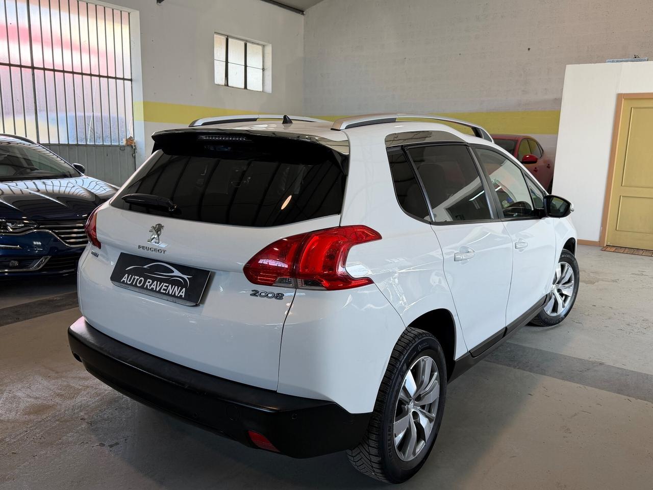 Peugeot 2008 1.6 BlueHDi 100CV Neopatentati