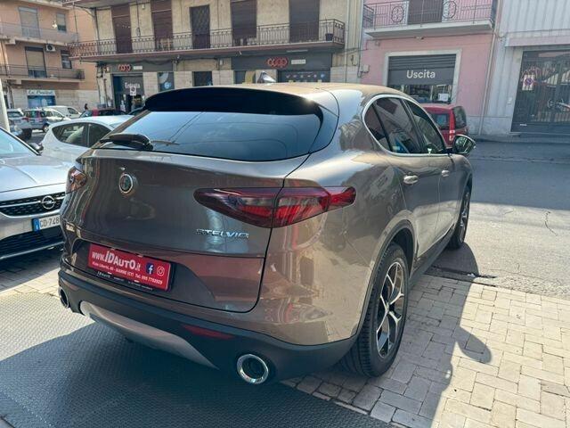 Alfa Romeo Stelvio 2.2 Turbodiesel 210 CV AT8 Q4 Super