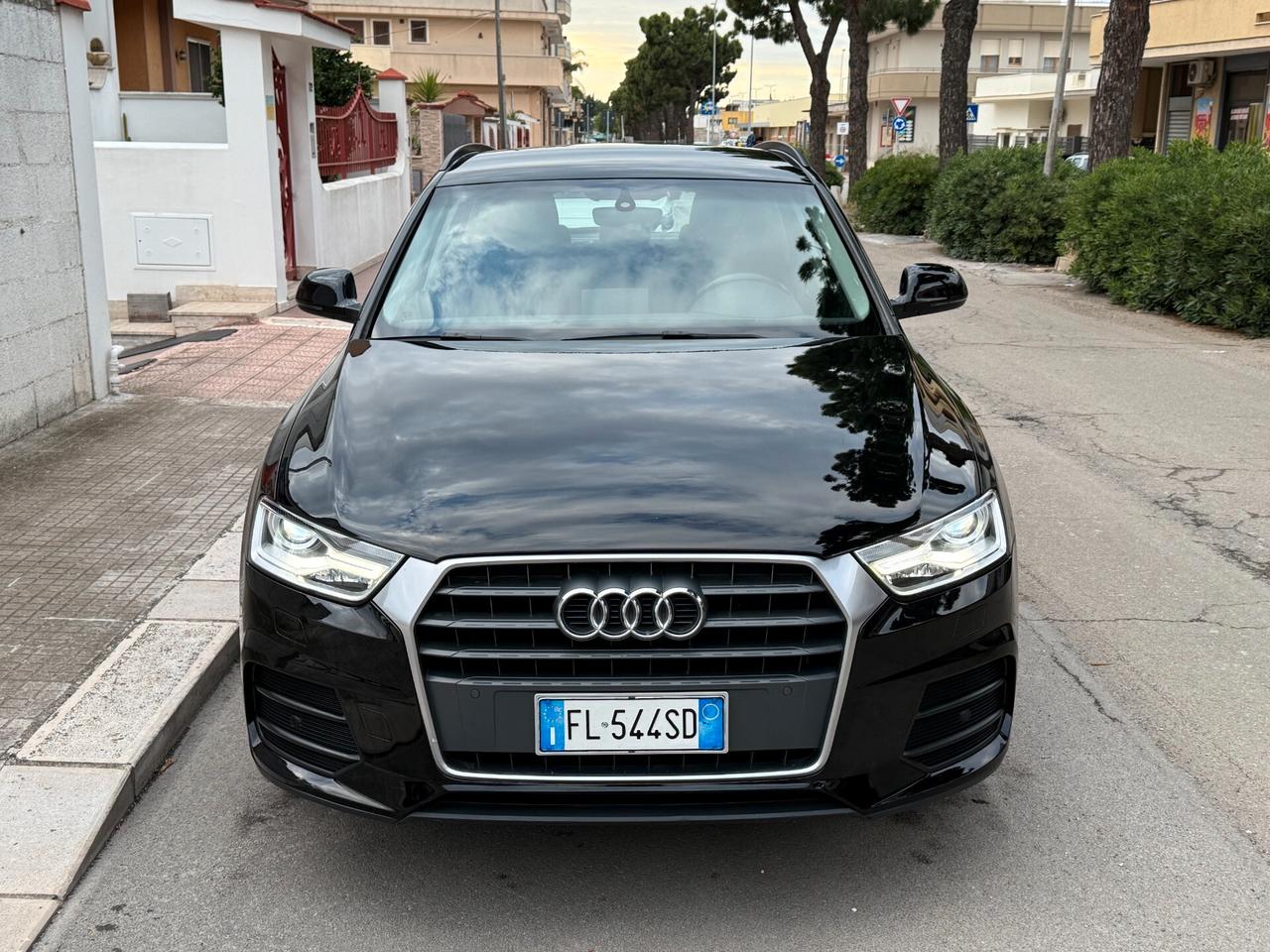 Audi Q3 2.0 TDI 150 CV Stronic NAVI LED - 2017