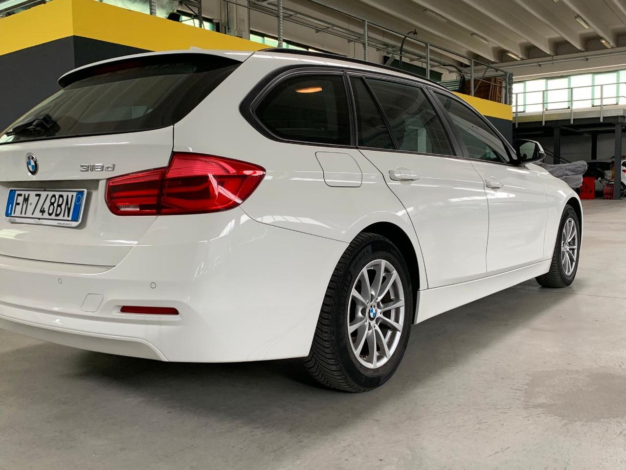 BMW 318 d Touring Business Advantage auto
