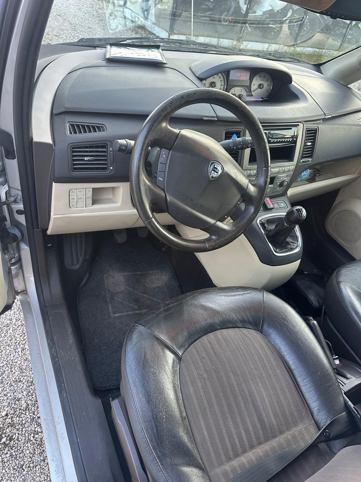 Lancia MUSA 1.9 Multijet Oro