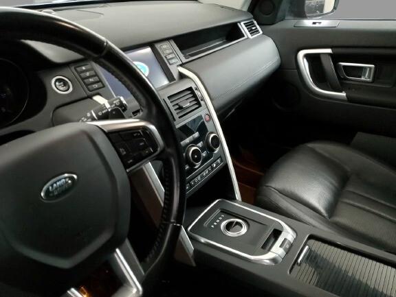 Land Rover Discovery Sport Black
