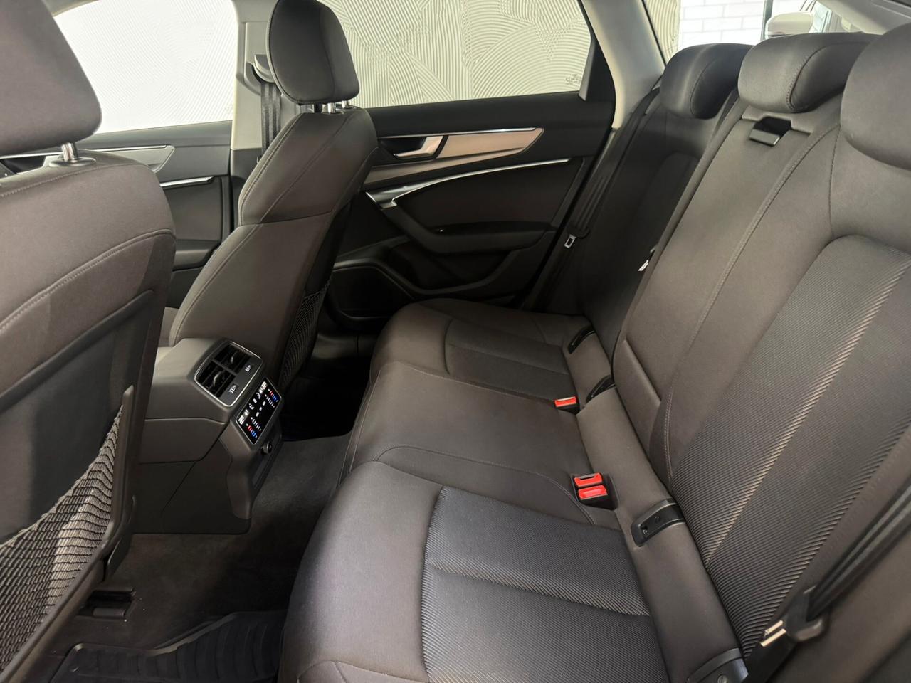 Audi A6 Avant 40 2.0 TDI S tronic Business Design
