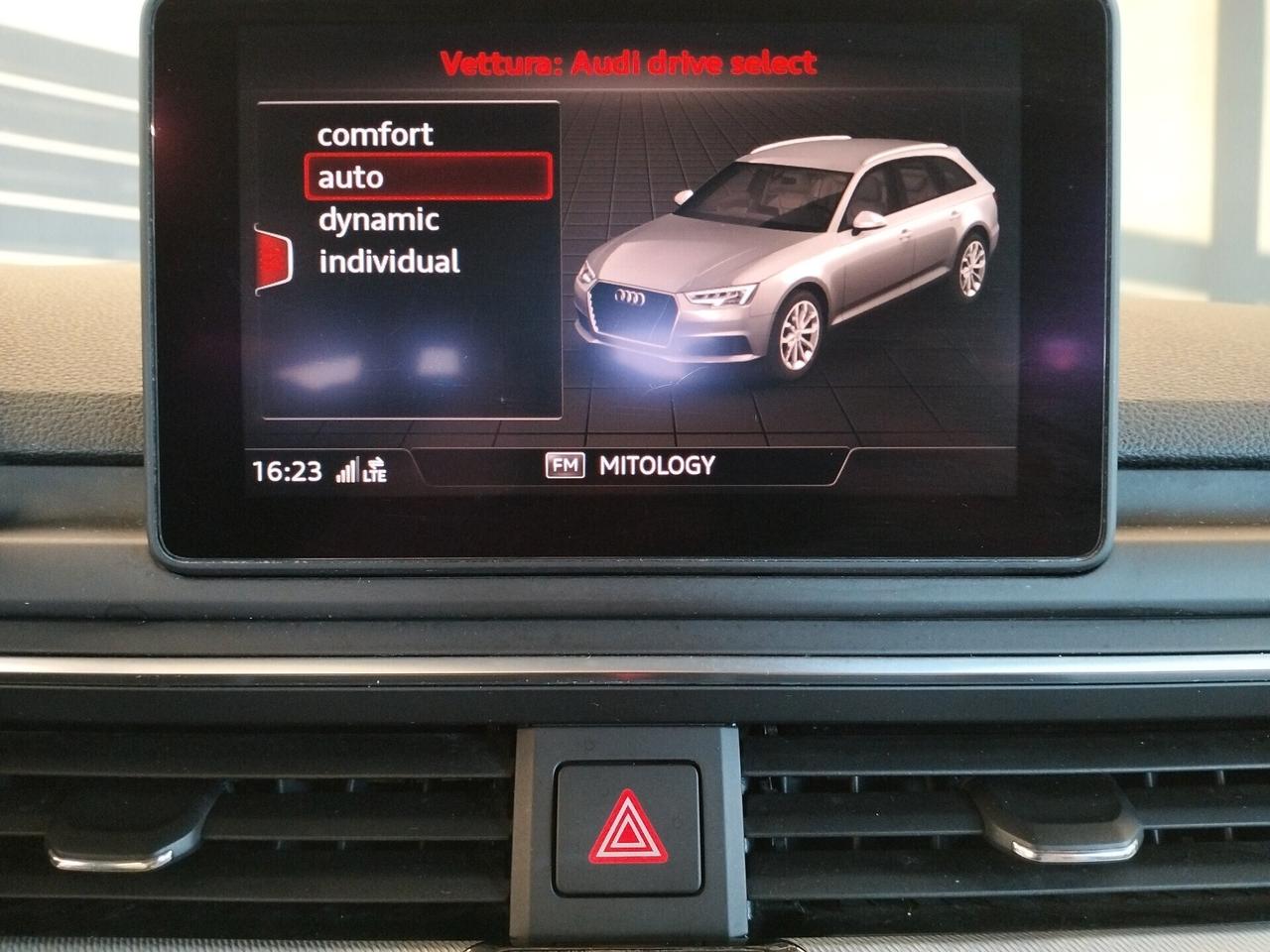 Audi A4 Avant 30 TDI S tronic Business