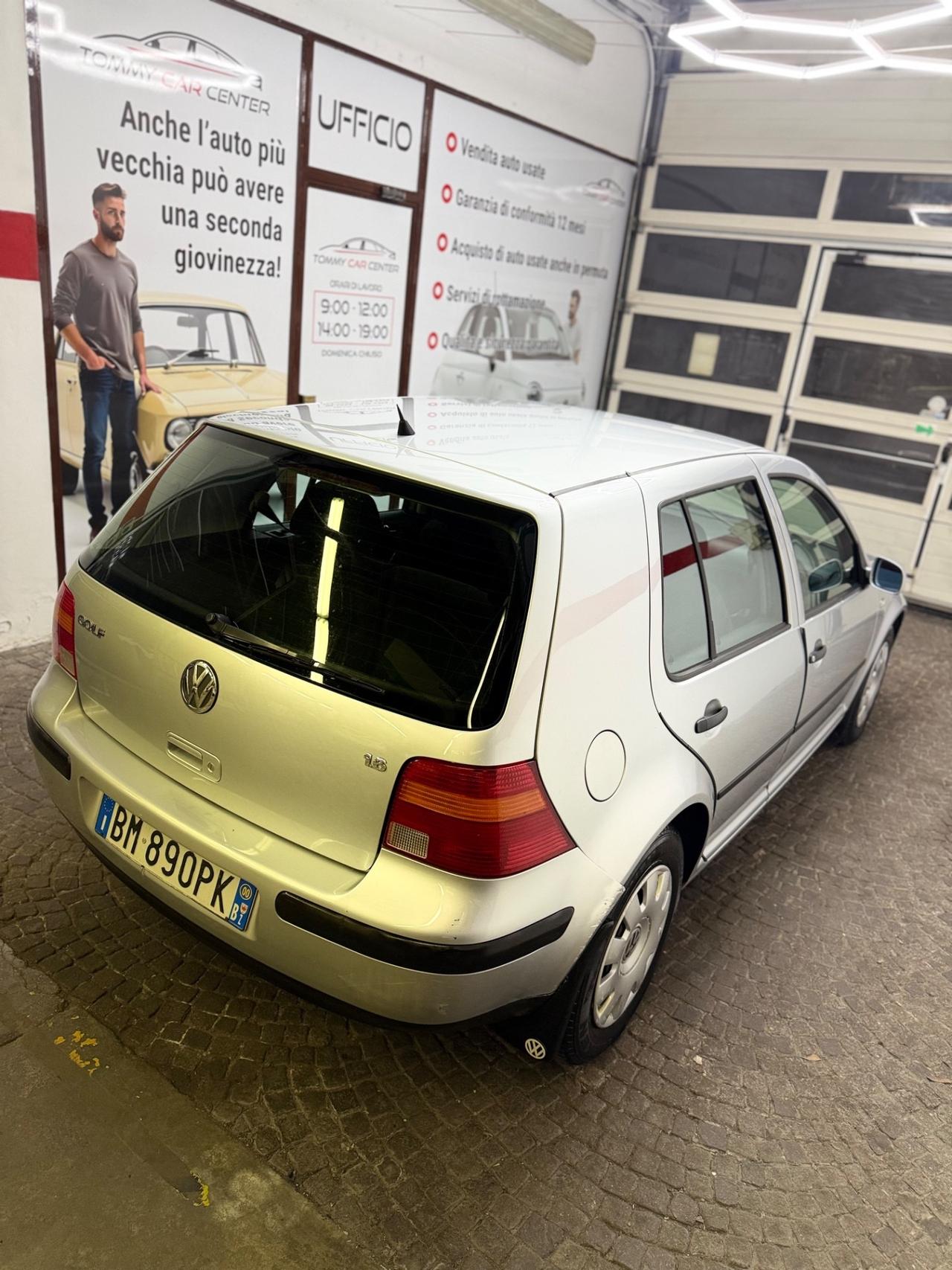 Volkswagen Golf 1.6 16V cat 5 porte Highline