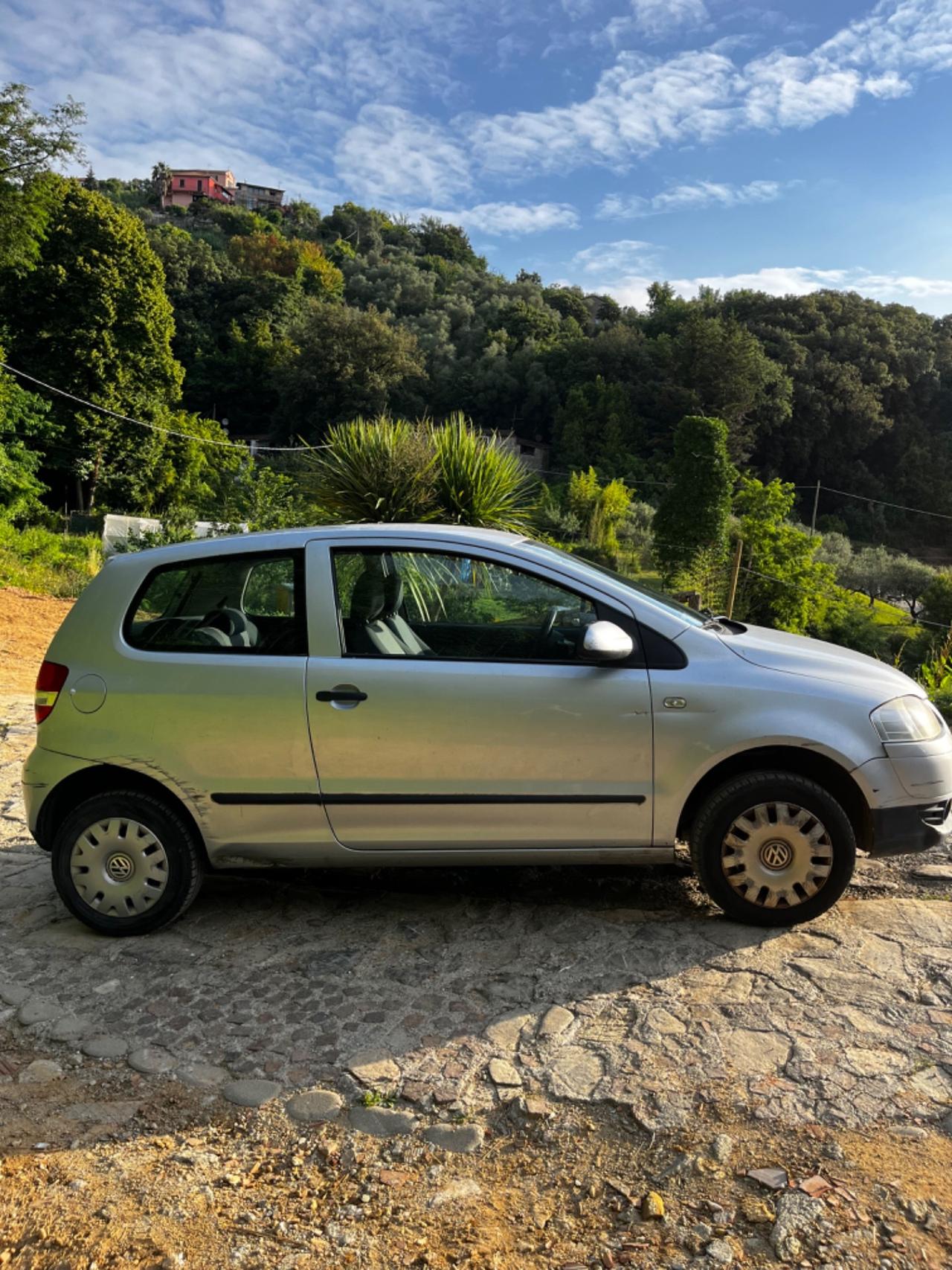 VOLKSWAGEN FOX