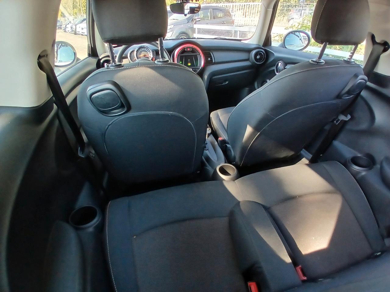 Mini Cooper 1.5 136cv Aut.