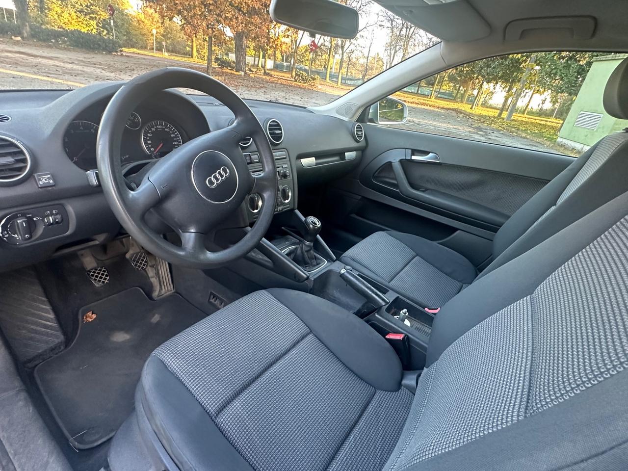 Audi A3 1.6 Attraction