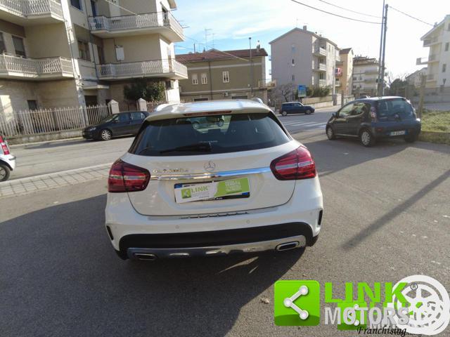 MERCEDES-BENZ GLA 200 premium amg line