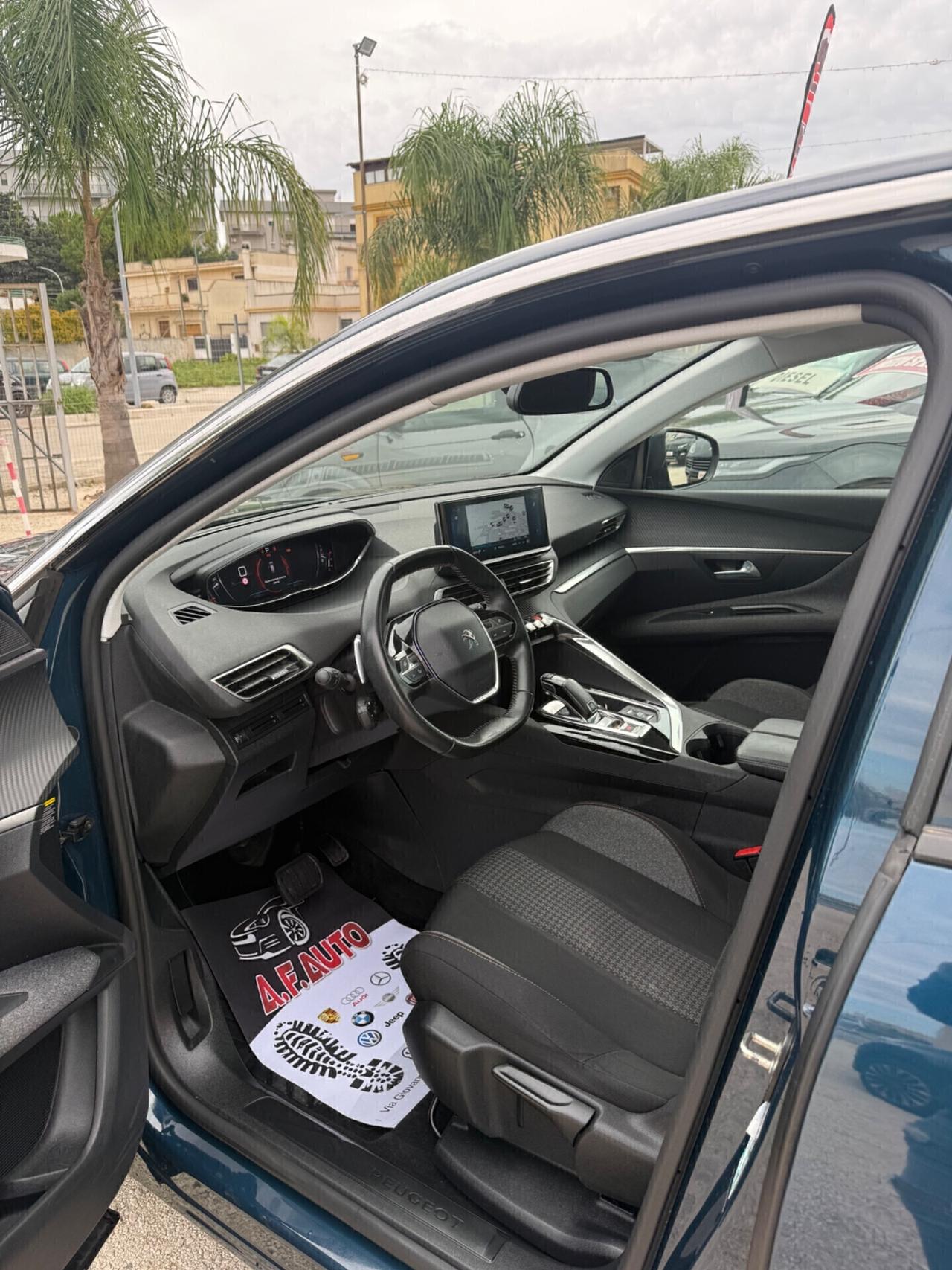 Peugeot 3008 BlueHDi 130 S&S EAT8 Allure