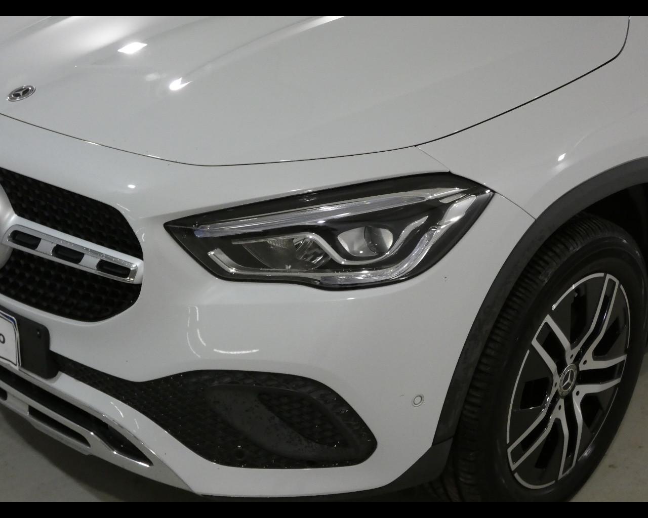 Mercedes-Benz GLA (H247) - GLA 200 d Automatic Sport