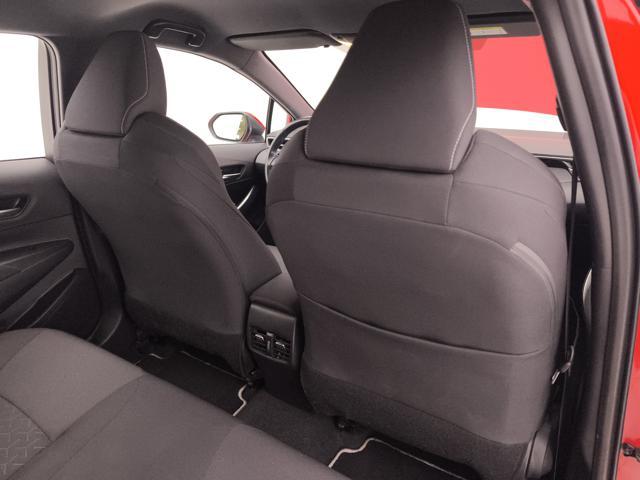 TOYOTA Corolla 1.8h Business Tech cvt