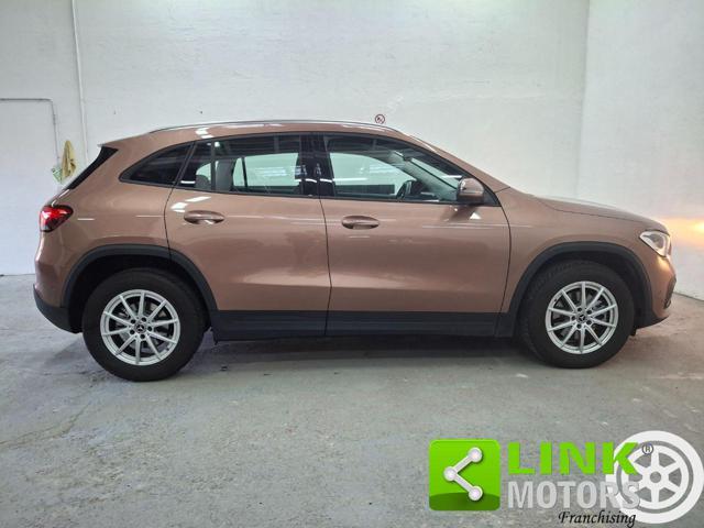 MERCEDES-BENZ GLA 180 d Automatic Business GARANZIA INCLUSA