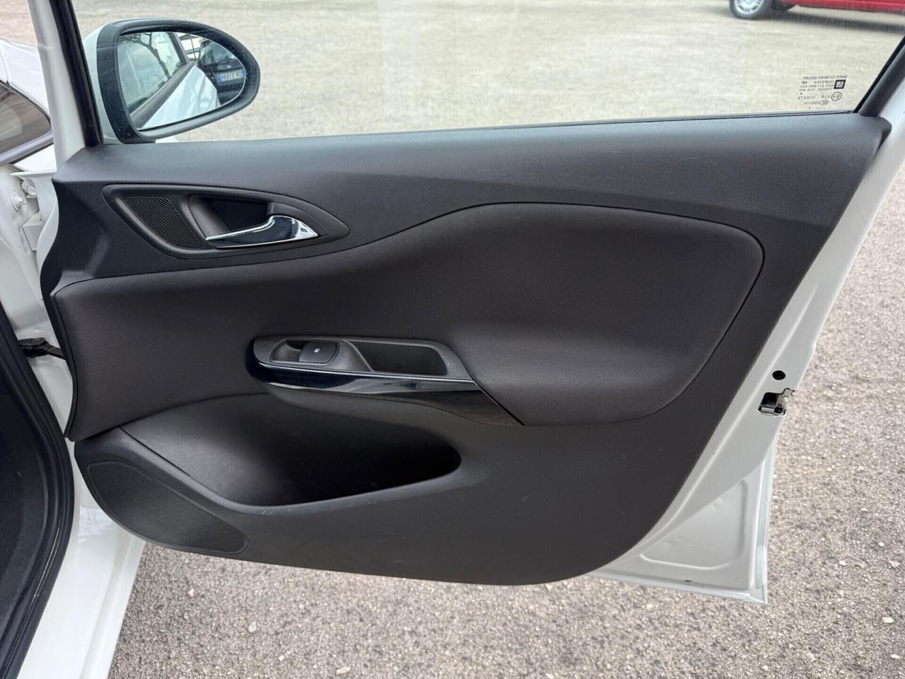 Opel Corsa 1.4 90CV GPL Tech 5 porte Cosmo