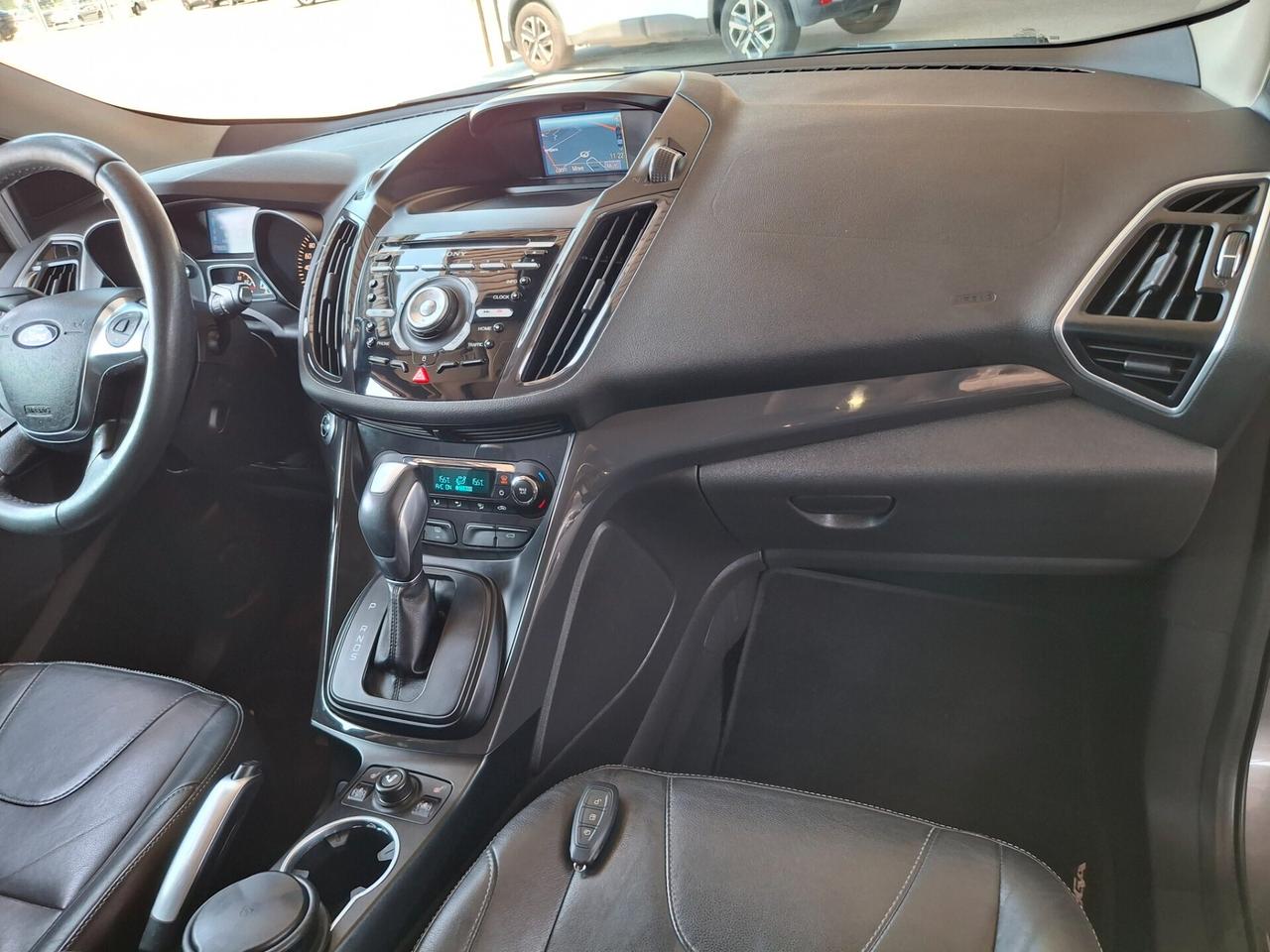 Ford Kuga 2.0 TDCI 163 CV 4WD Powershift Titanium-AUTOMATICO-