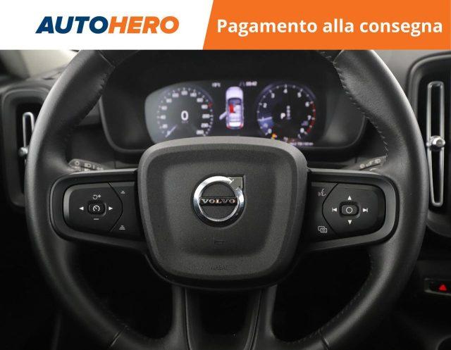 VOLVO XC40 T2 Geartronic Momentum Core