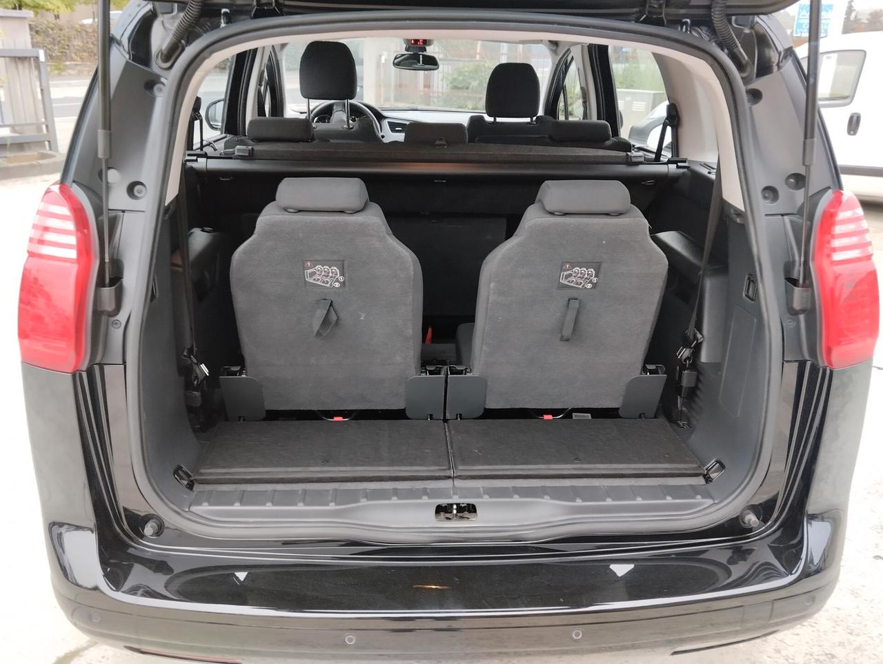 Peugeot 5008 e-HDi 115 S&S ACTIVE 7 POSTI