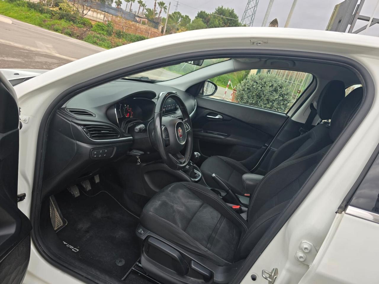 Fiat Tipo 1.6 Mjt S&S 5 porte S-Design