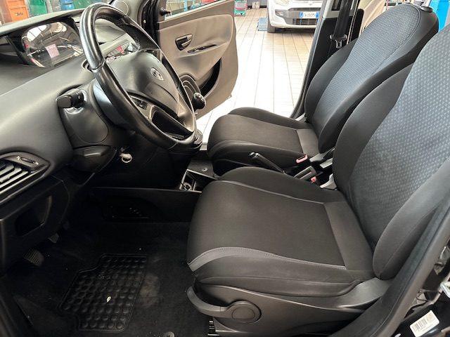 LANCIA Ypsilon 1.2 69 CV 5 porte GPL Ecochic Gold