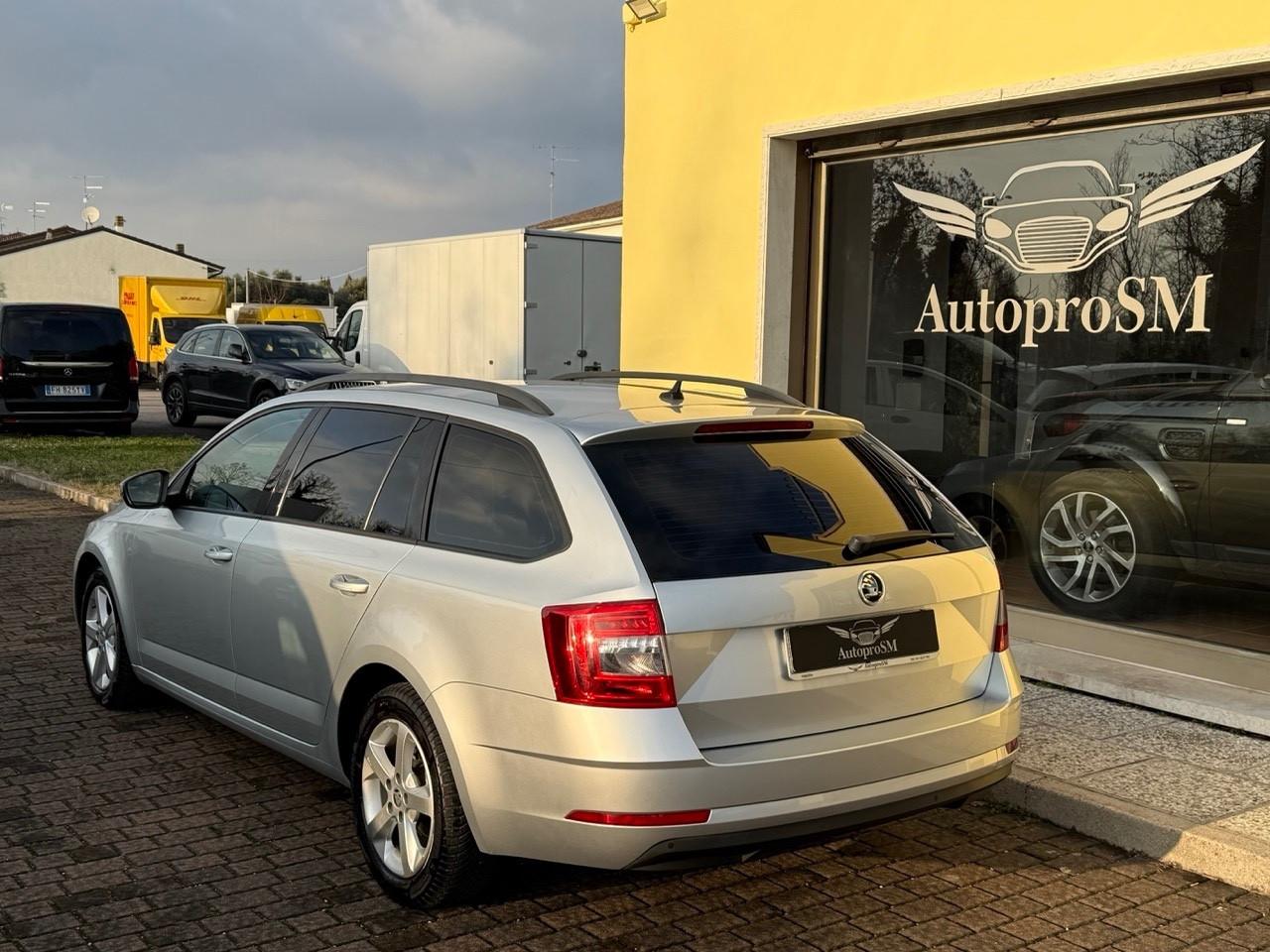 Skoda Octavia 1.6 TDI CR 115 CV DSG Wagon Executive