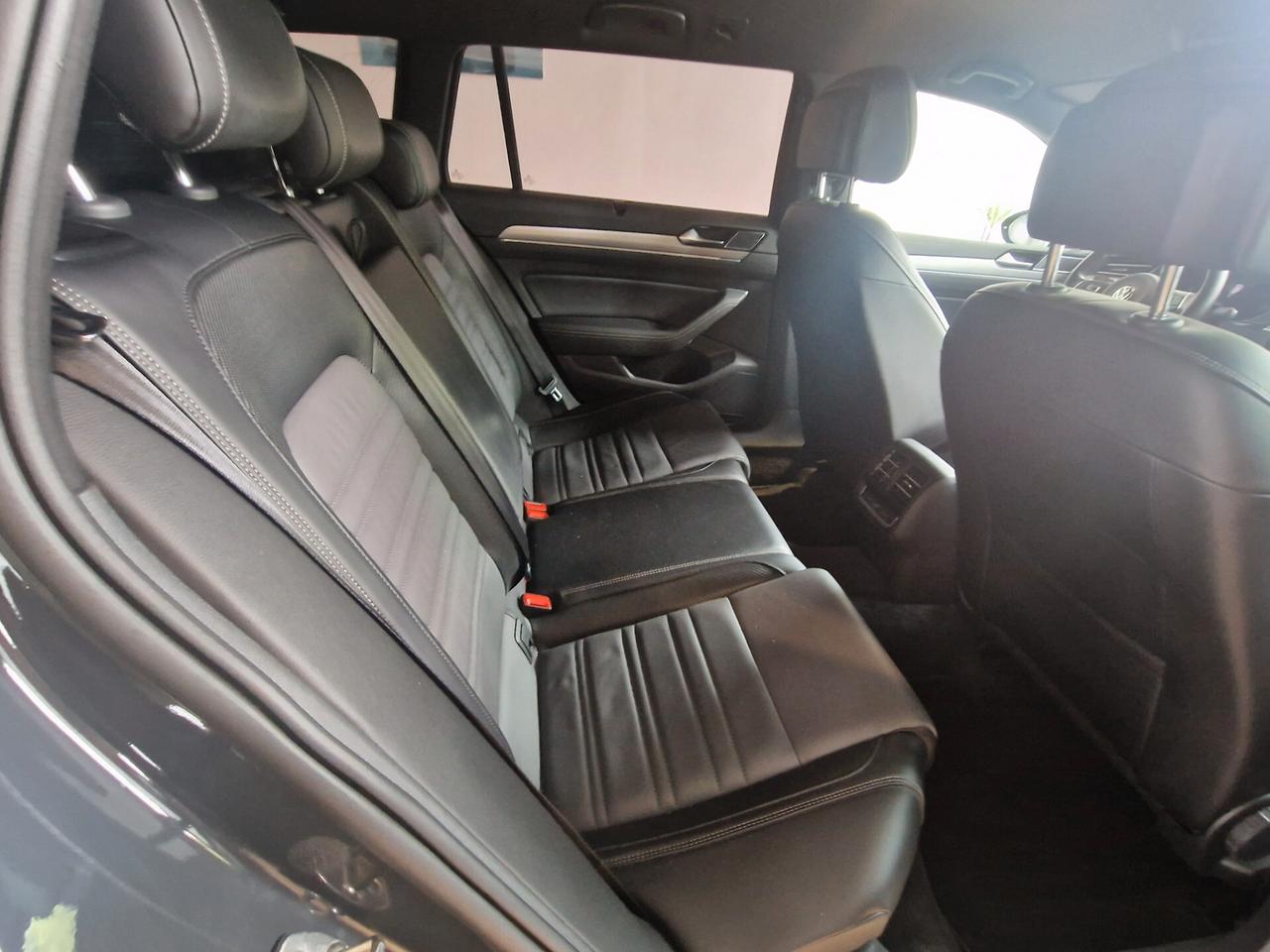 Volkswagen Passat Business 2.0 TDI Executive BlueMotion Technology