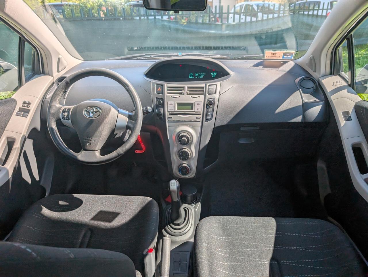Toyota Yaris 1.3 5 porte UNICO PROPRIETARIO OK NEOP.
