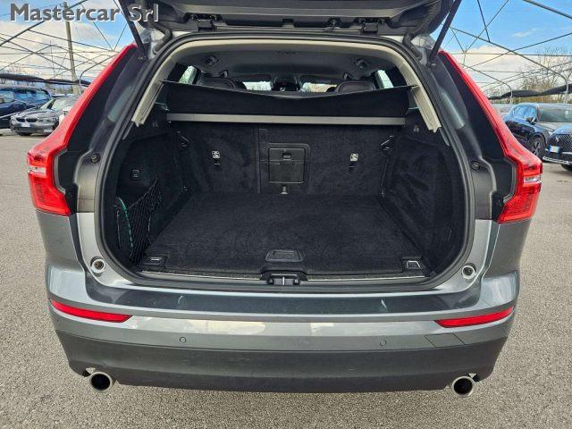 VOLVO XC60 XC60 2.0 b4 Momentum Business awd auto -GE726SL