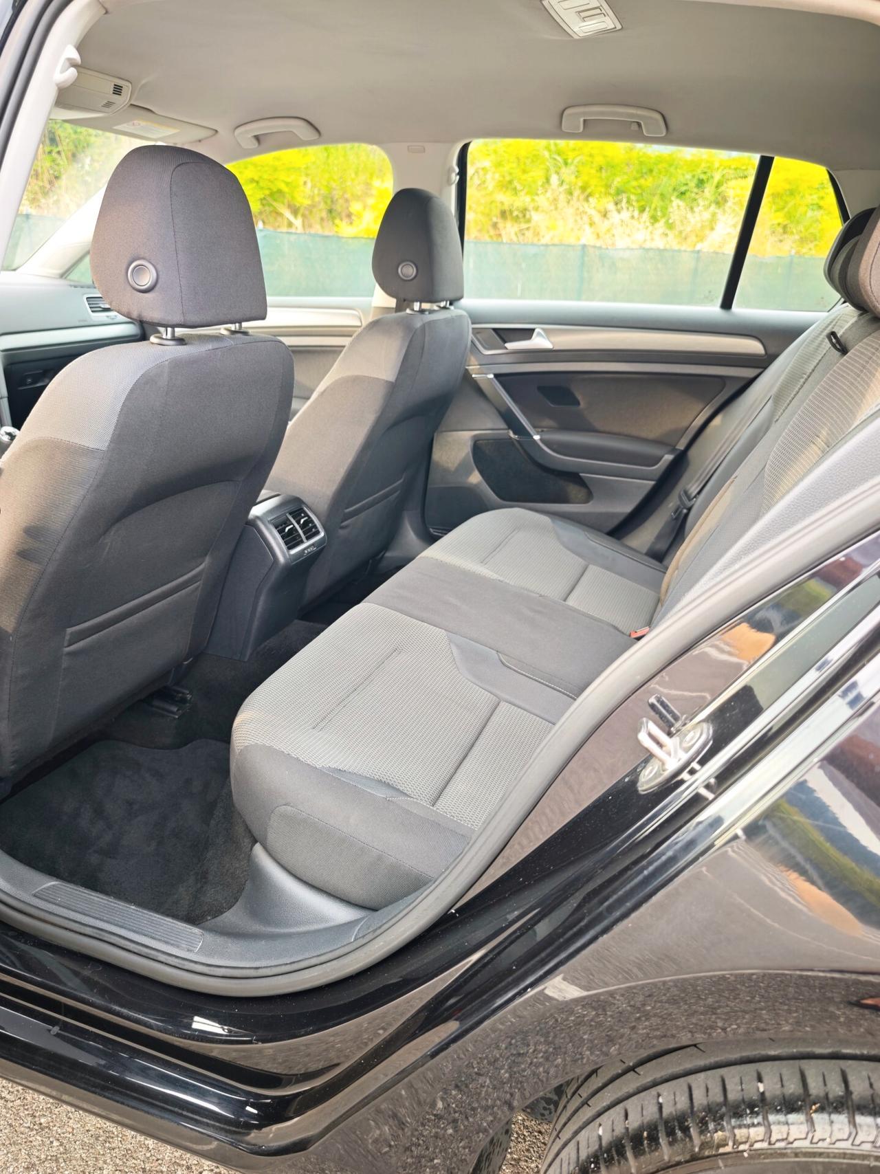 Volkswagen Golf 1.6 TDI 105 CV - PERFETTA AL 100% -