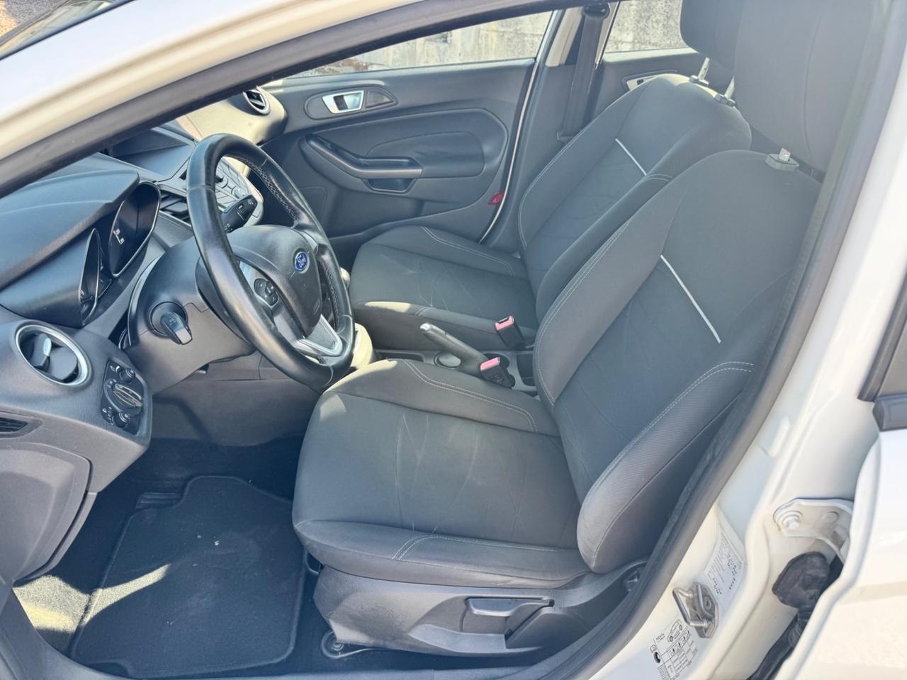 Ford Fiesta 1.5 TDCi 75CV 5 porte Business
