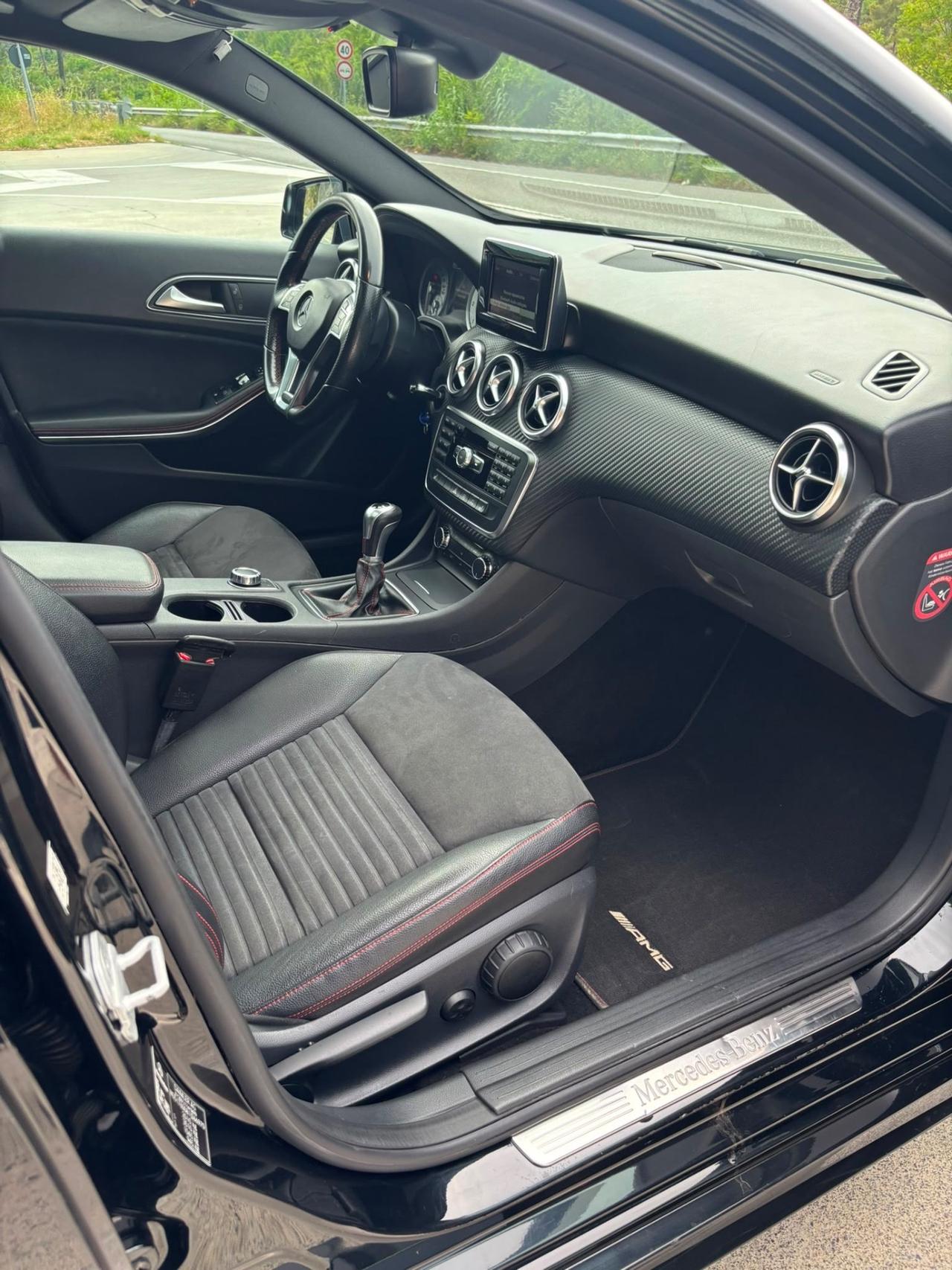 MERCEDES CLASSE A200 PREMIUMG AMG