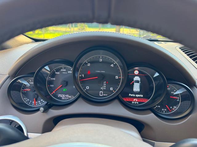 PORSCHE Cayenne 3.0 Diesel V6 245CV NAVI