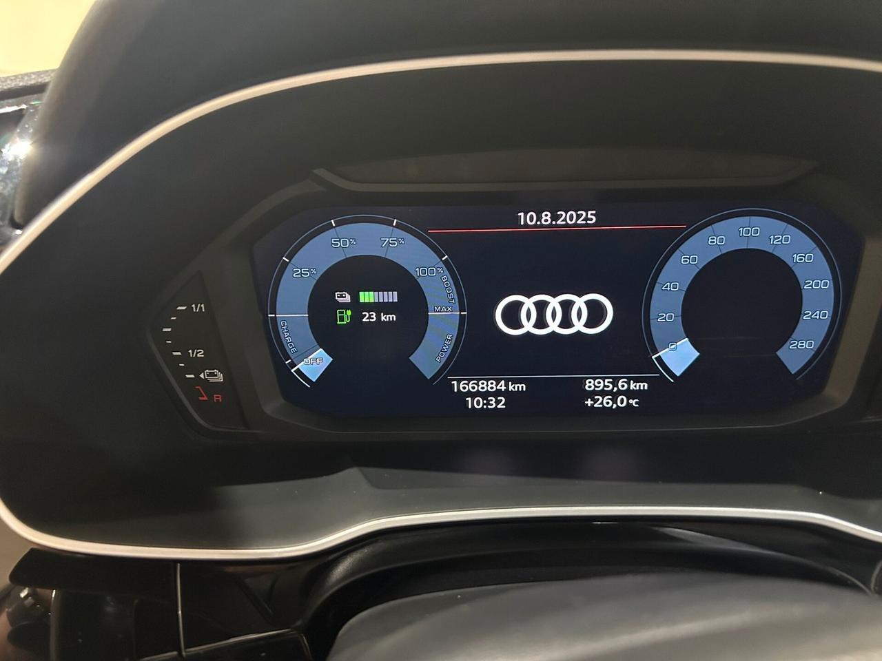Audi Q3 45 TFSI e S tronic Business