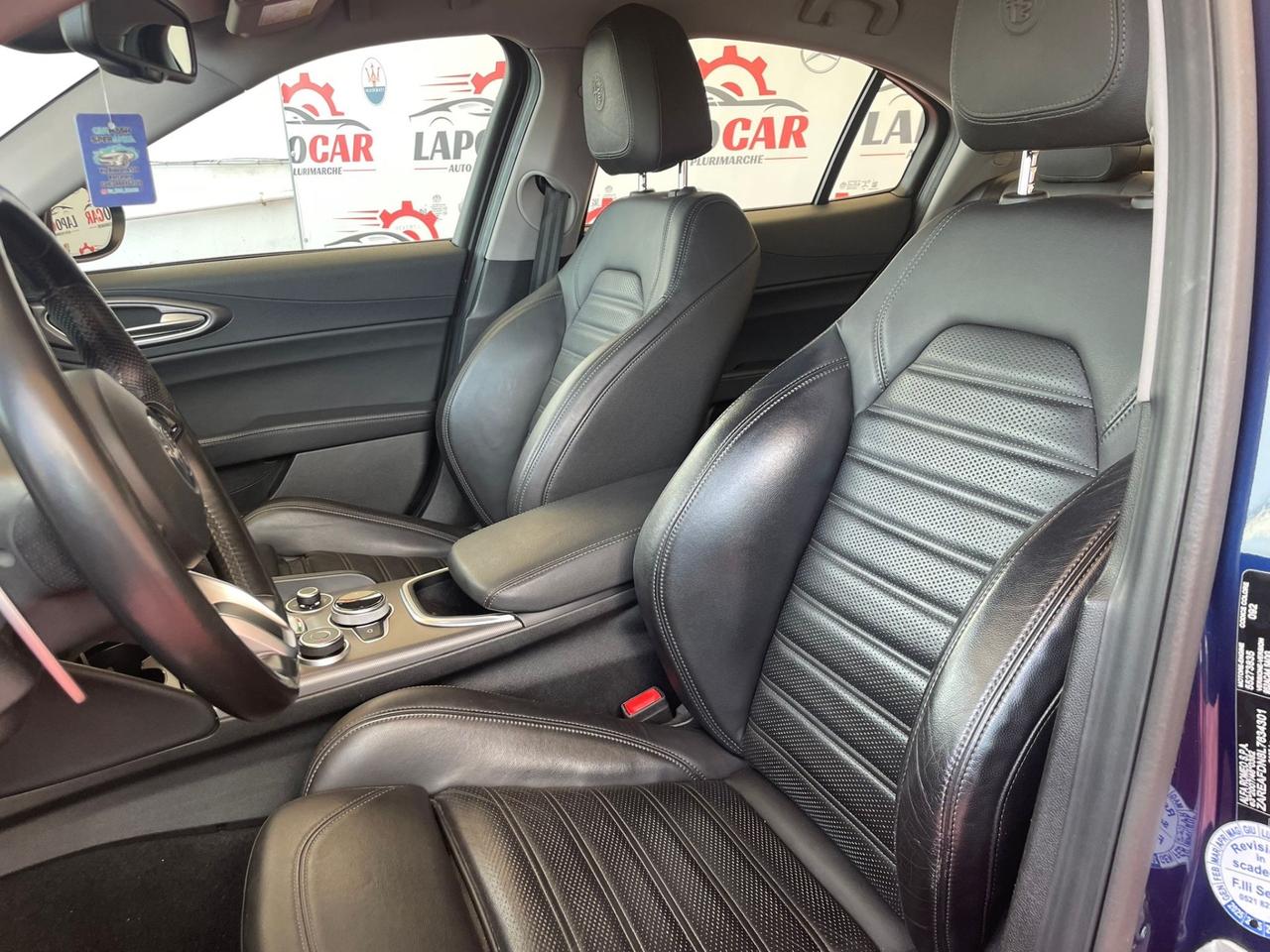 Alfa Romeo Giulia 2.0 Turbo 280 CV AT8 AWD Q4 Veloce
