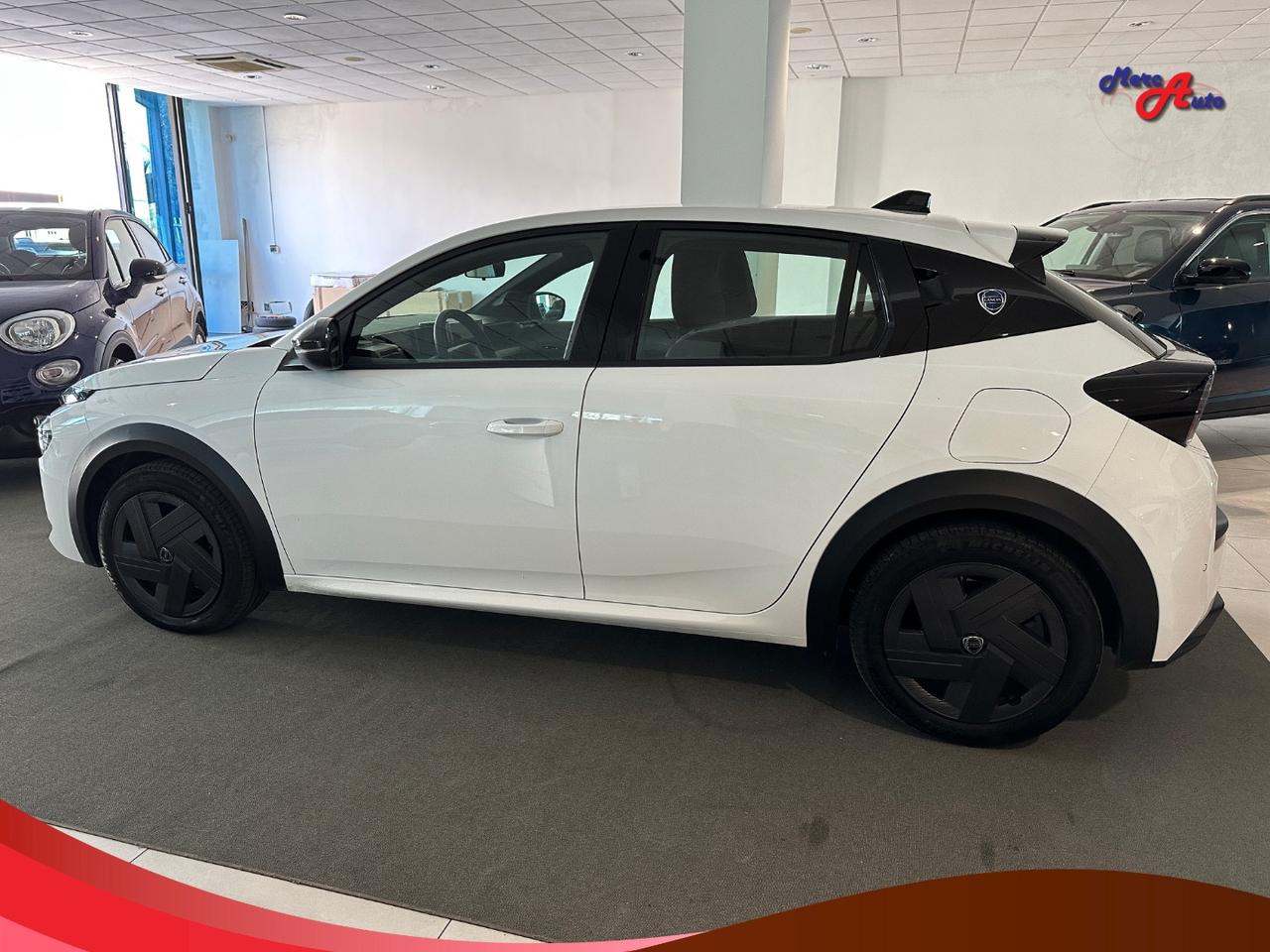 LANCIA Ypsilon Hybrid e-DCT