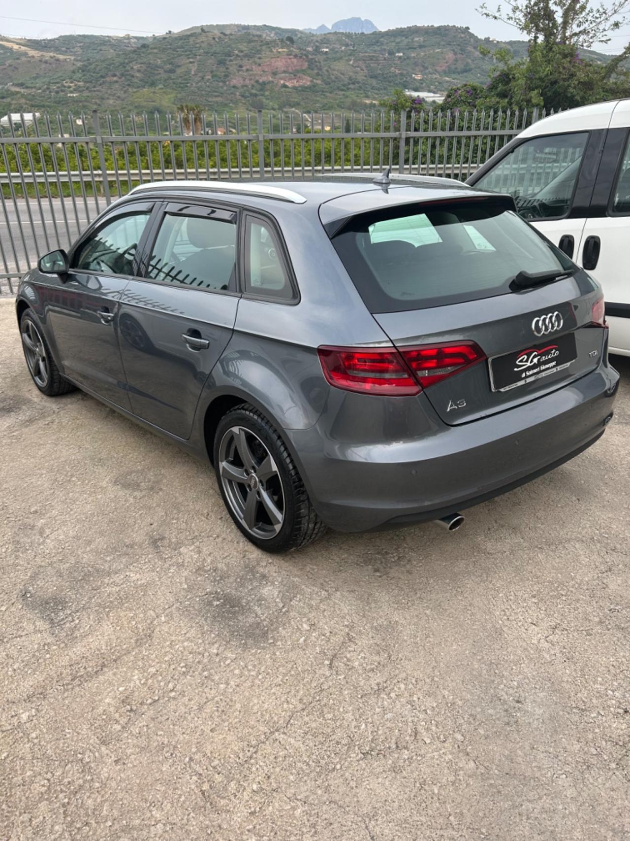 Audi A3 SPB 1.6 TDI clean diesel S tronic Business