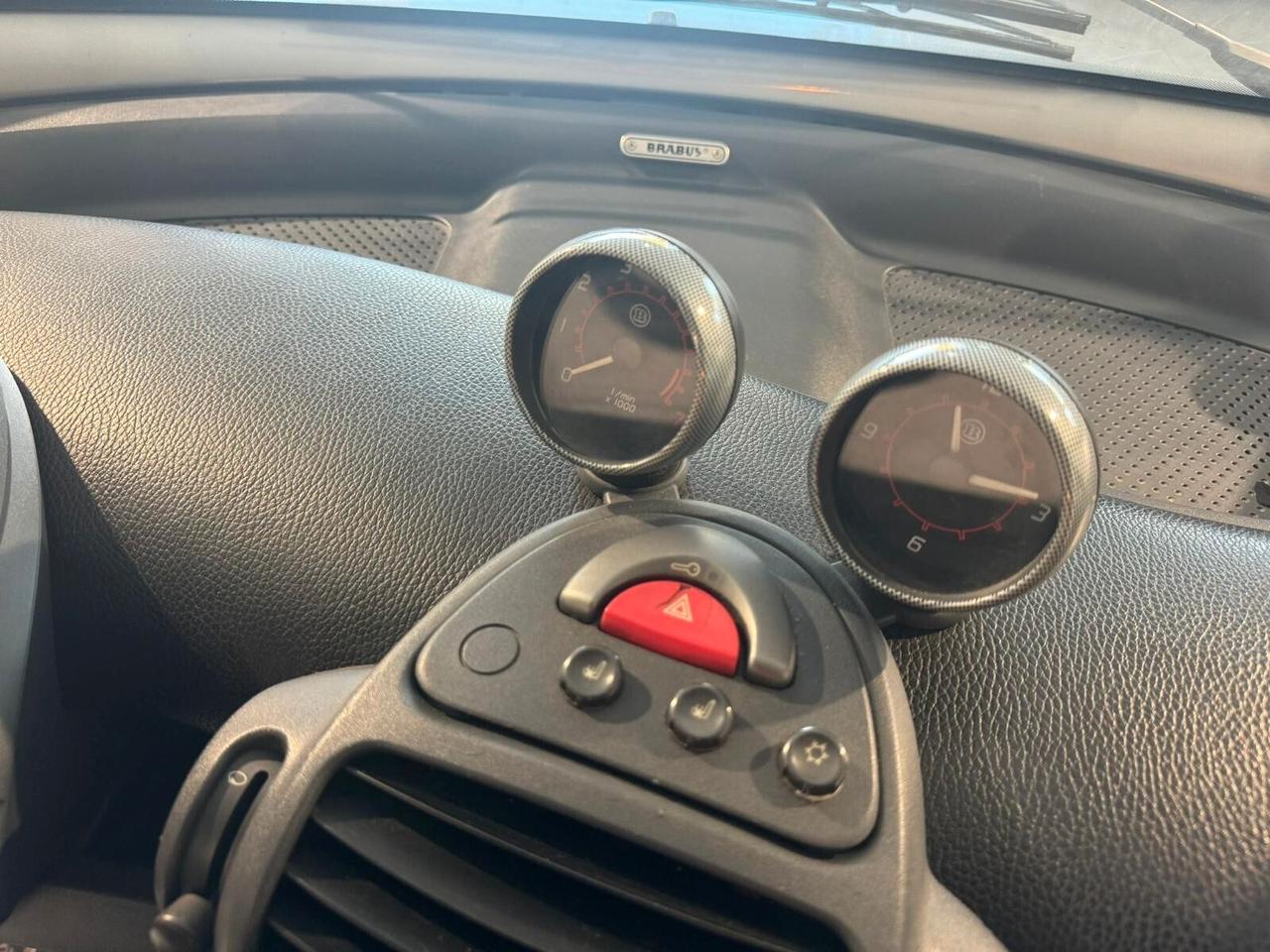SMART FORTWO BRABUS CABRIO PELLE INTROVABILE PERMUTA