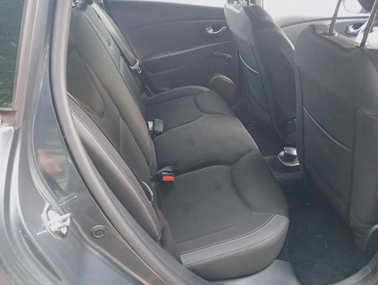 Renault Clio Sporter dCi 8V 75 CV Moschino Intens