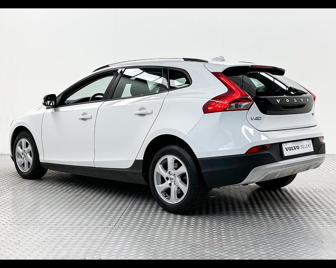 VOLVO V40 Cross Country D2 Business