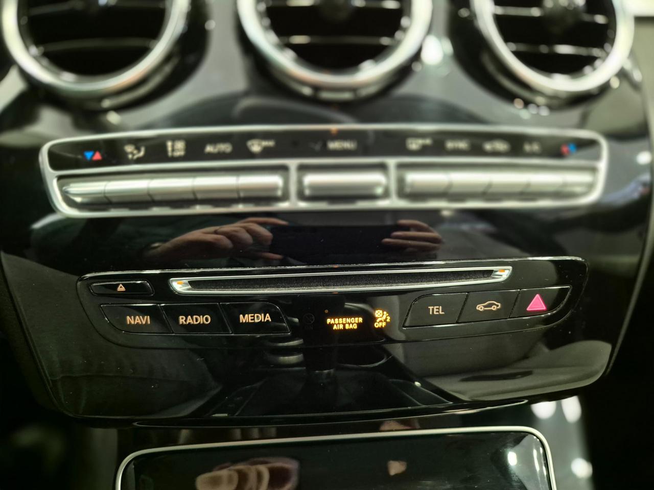 MERCEDES-BENZ C 180 d Executive